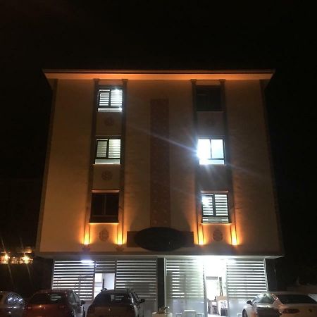 Zseven Butik Otel Ерзинджан Екстериор снимка